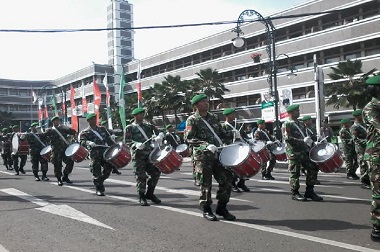 Berlibur ke Bandung Sambil Menonton Parade KAA